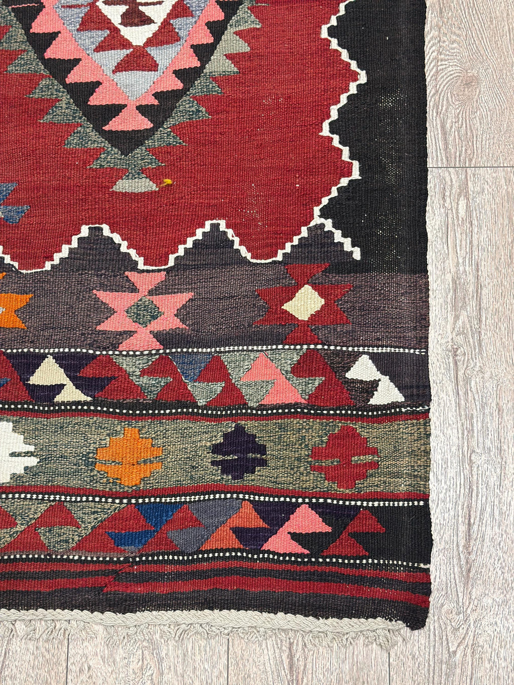 Vintage Turkish Kilim Rug – 4.6 x 7.4 ft, Red Black Geometric Wool Rug