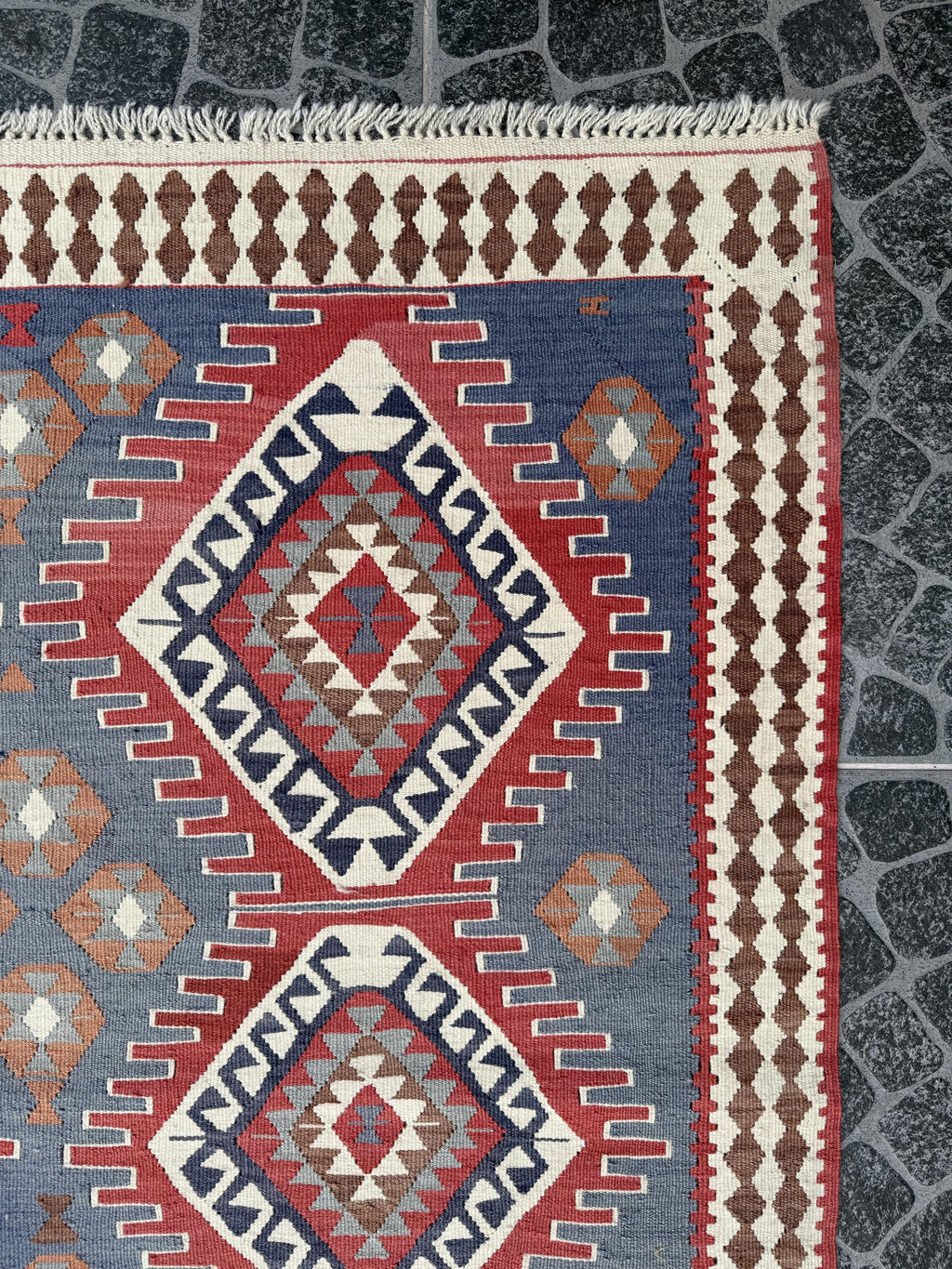 Handwoven Turkish Kilim Rug, Vintage Star Motif (3.64 x 4.33 ft)