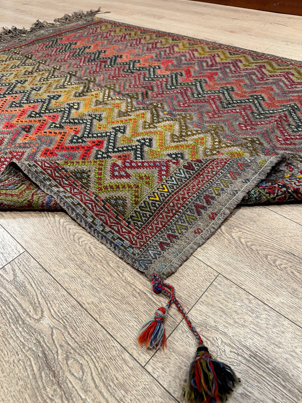 Vintage Turkish Kilim Rug, Handwoven Wool Area Rug (4.3 x 5.5 ft)