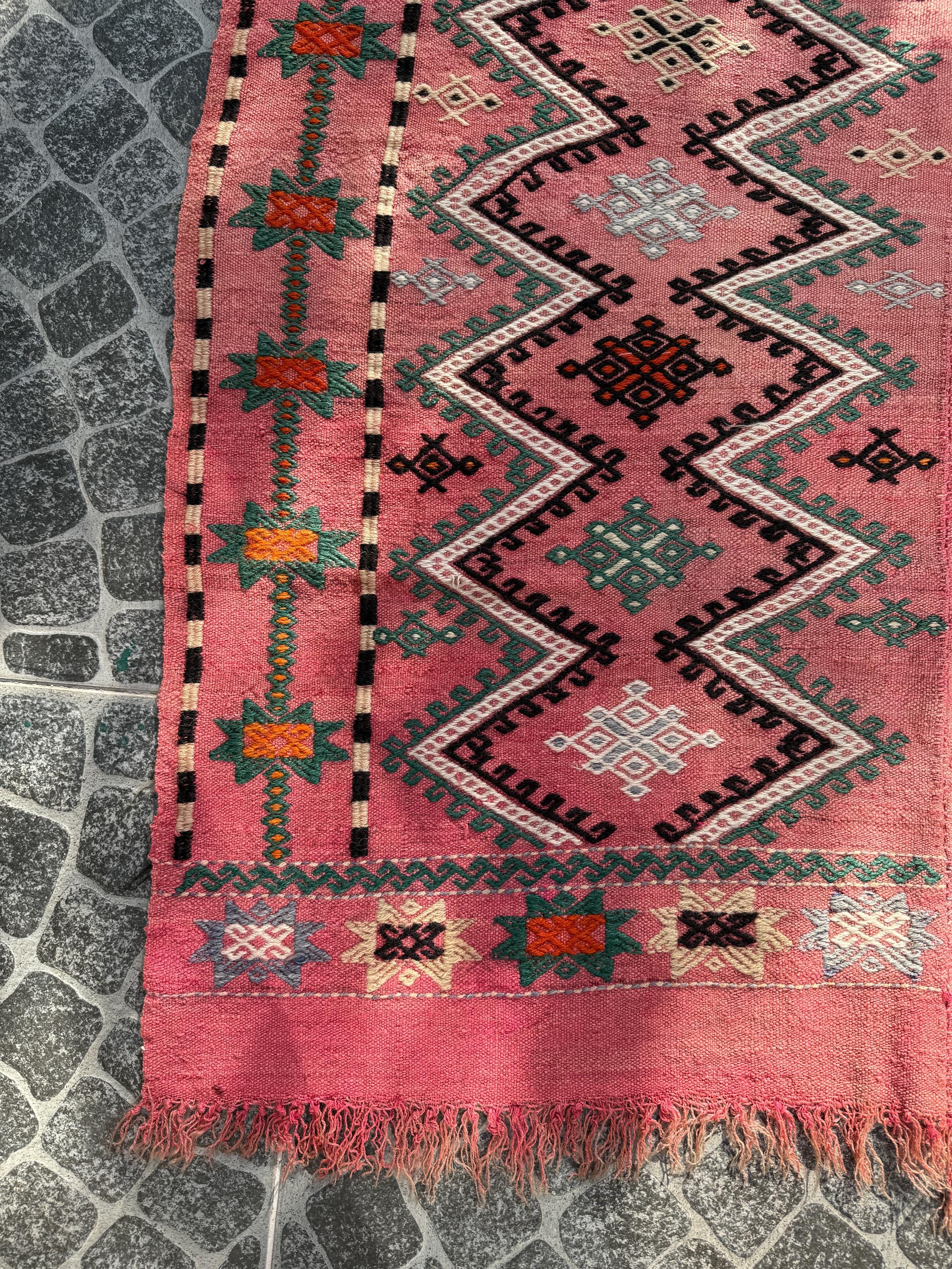 Vintage Turkish Kilim Rug, Handwoven Wool Cicim, Bohemian Decor (3.54x5.77 ft)