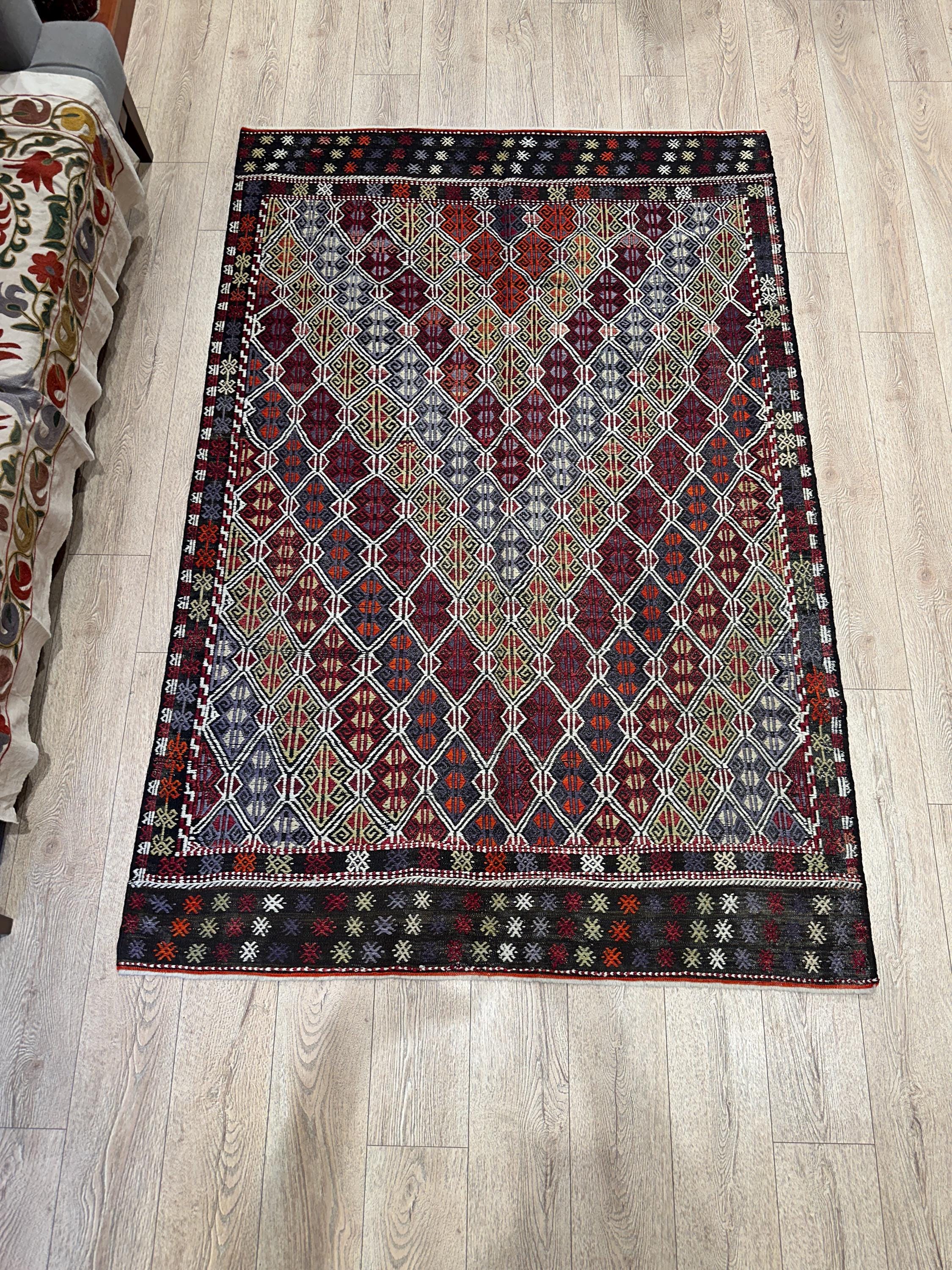 Vintage Turkish Kilim Rug, Handwoven Wool Area Rug, Boho Decor (5x7.4 ft)