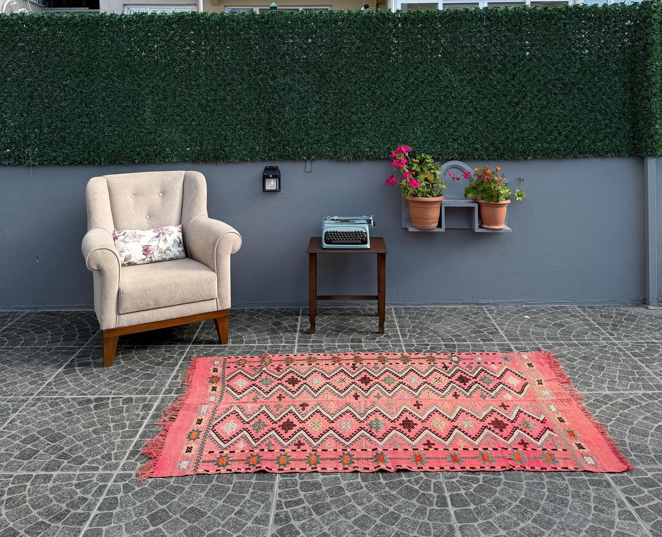 Vintage Turkish Kilim Rug, Handwoven Wool Cicim, Bohemian Decor (3.54x5.77 ft)