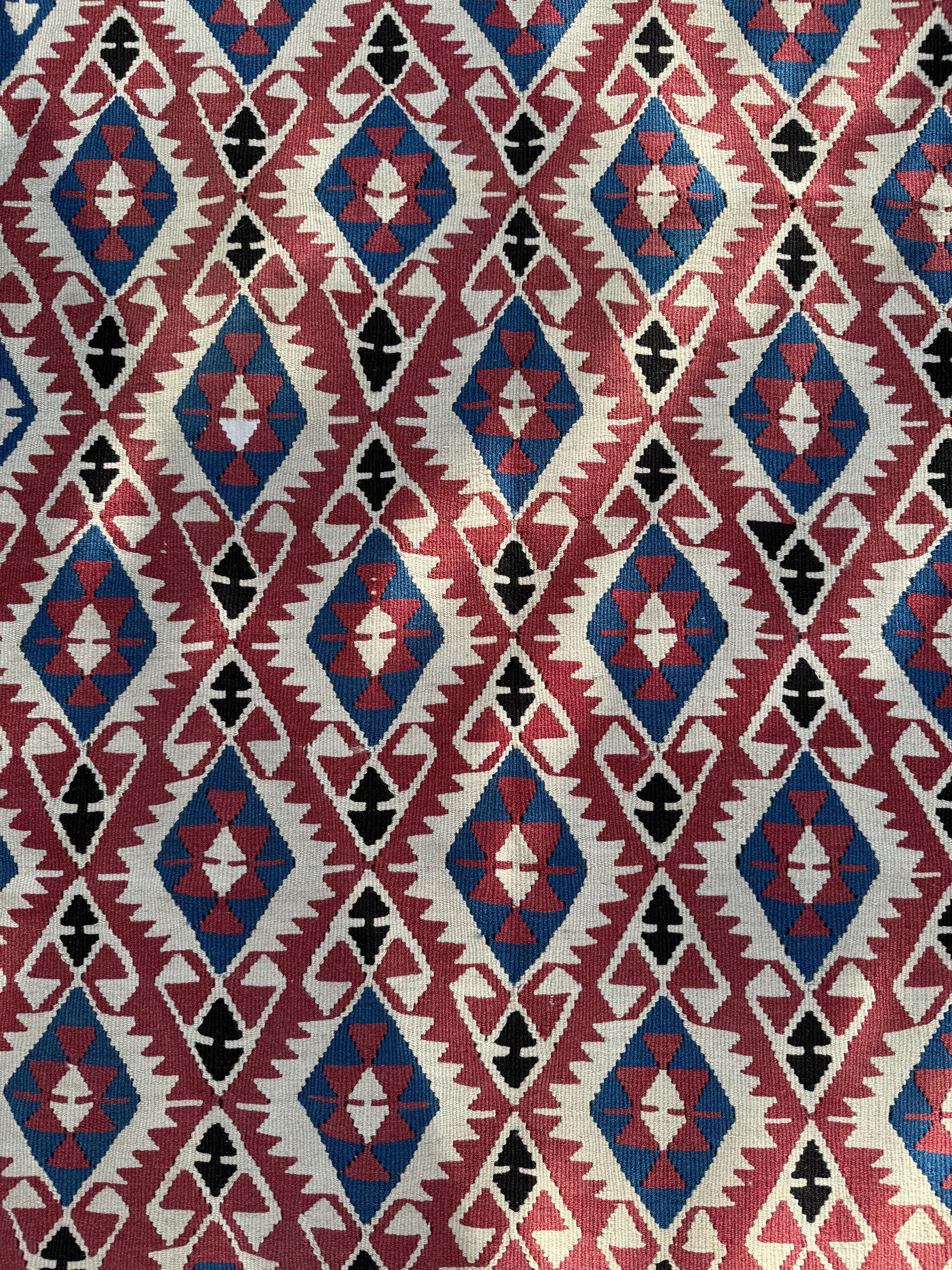 Vintage Turkish Kilim Rug, Handwoven Bohemian Decor (3.64x5.91 ft.)