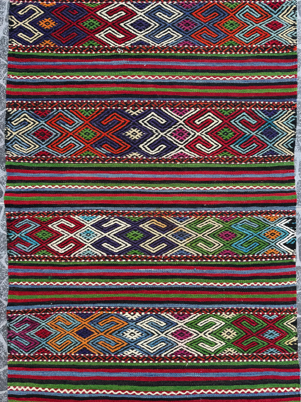 Vintage Turkish Kilim Rug: Handwoven Wool Bohemian Area Rug (2.62x4.36 ft)