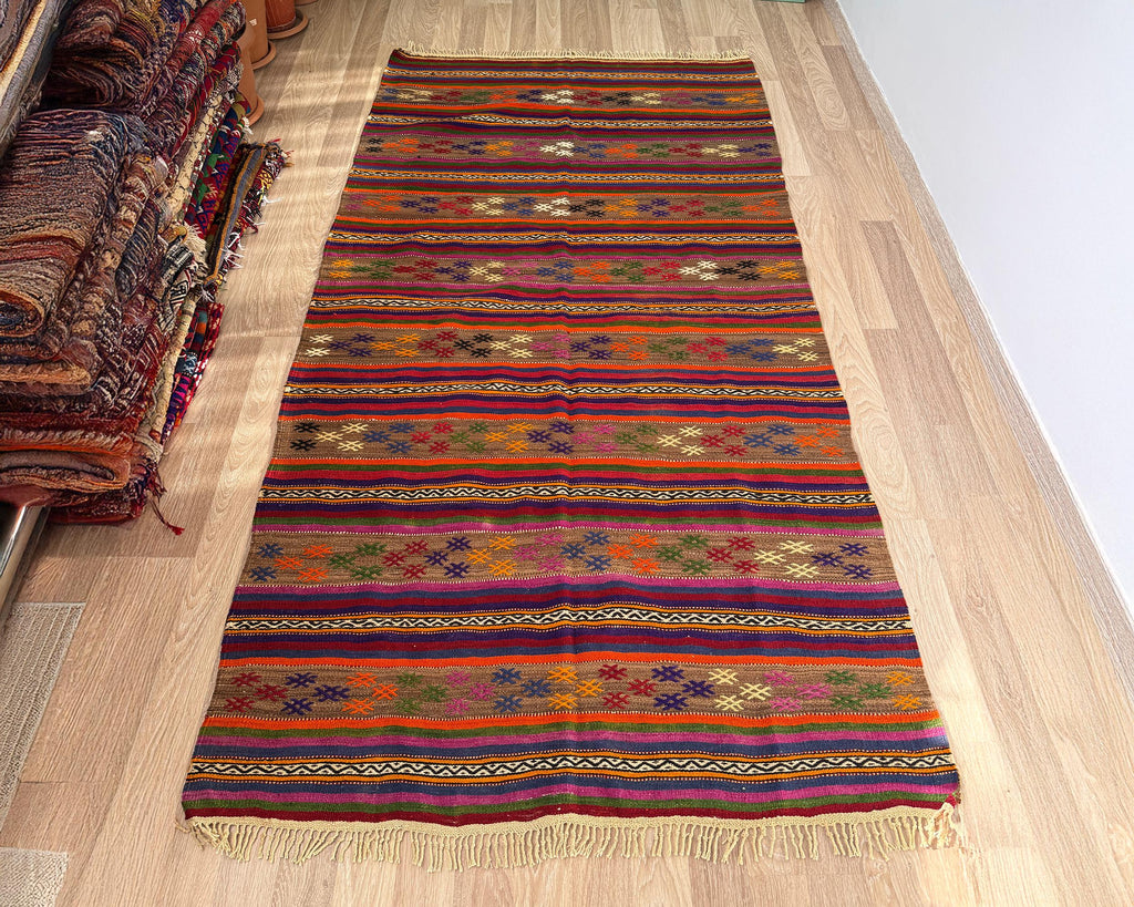 Handwoven Turkish Kilim Rug: Bohemian Geometric Vintage Accent Rug (4x6)
