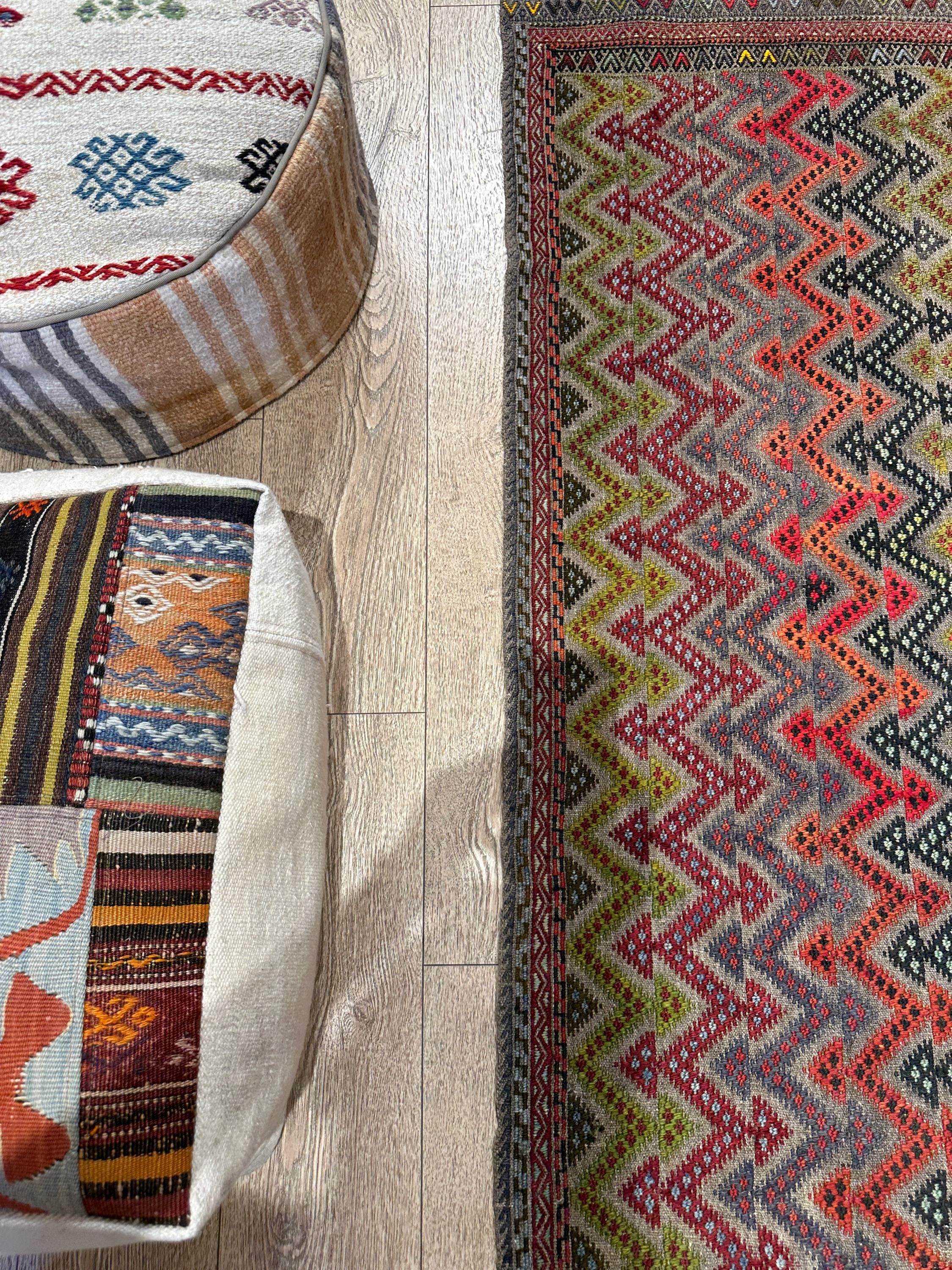 Vintage Turkish Kilim Rug, Handwoven Wool Area Rug (4.3 x 5.5 ft)