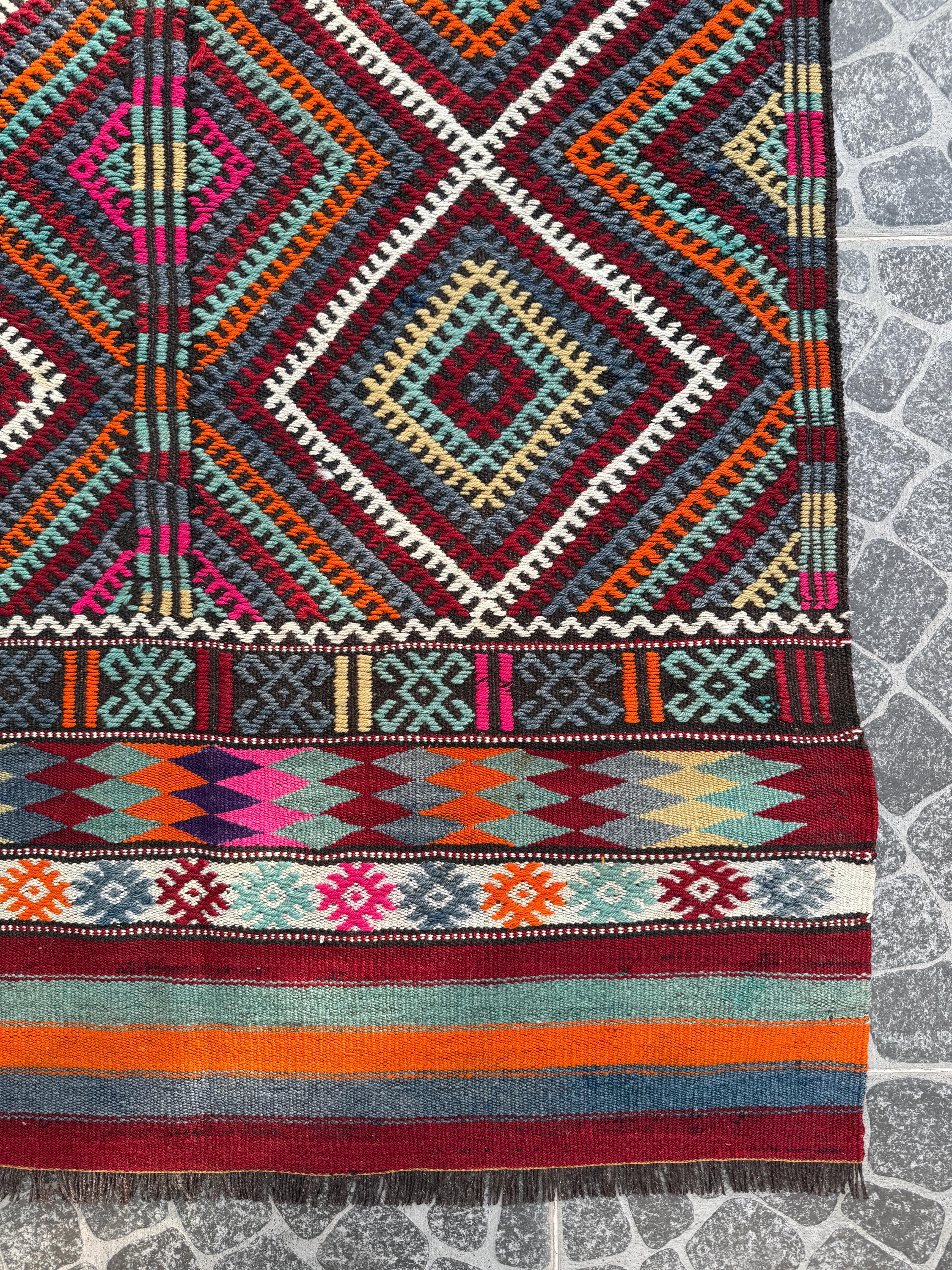 Vintage Turkish Kilim Rug, Handwoven Wool Boho Decor (3.12x4.79 ft)