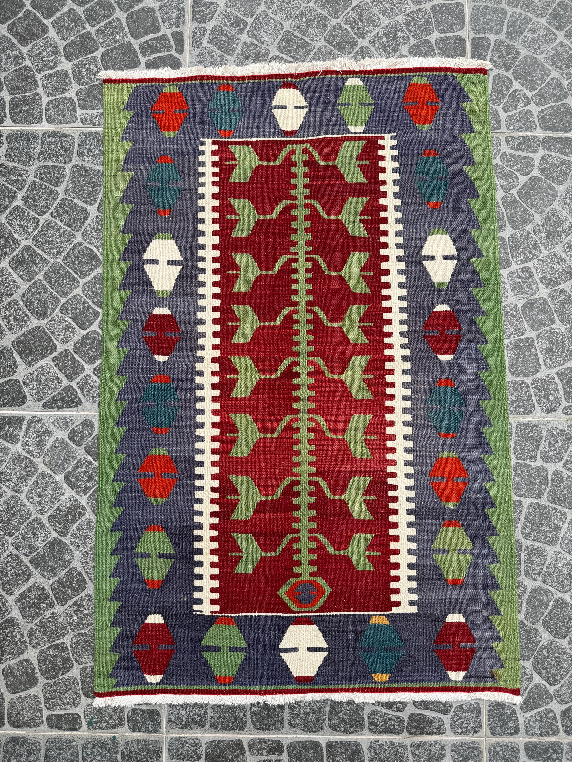 Vintage Turkish Kilim Rug, Handwoven Boho Decor (2.62x4.07 ft)