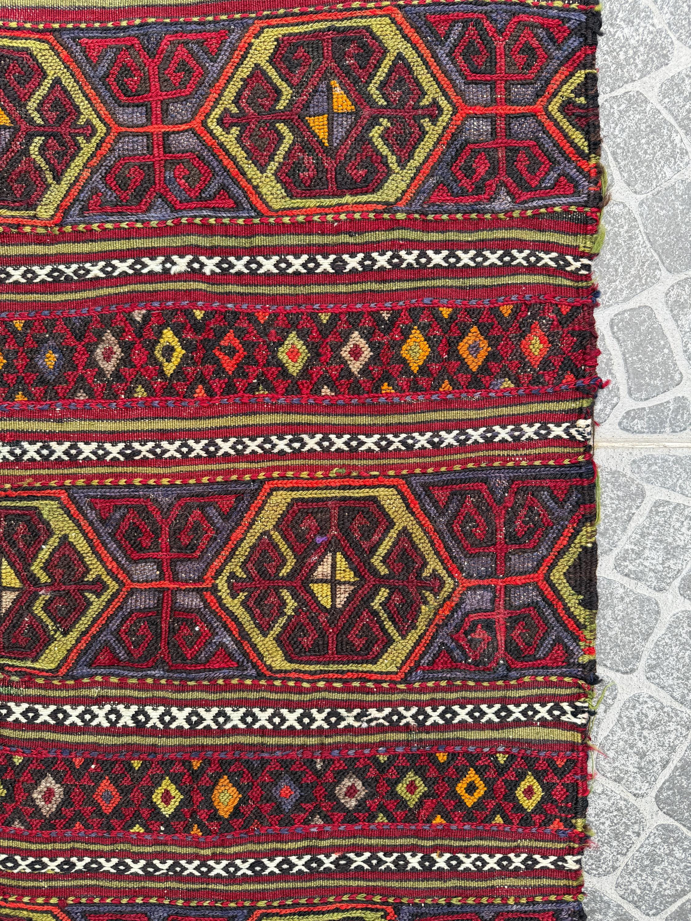 Vintage Turkish Kilim Rug, Handwoven Wool Decor (3.02x4.20 ft)