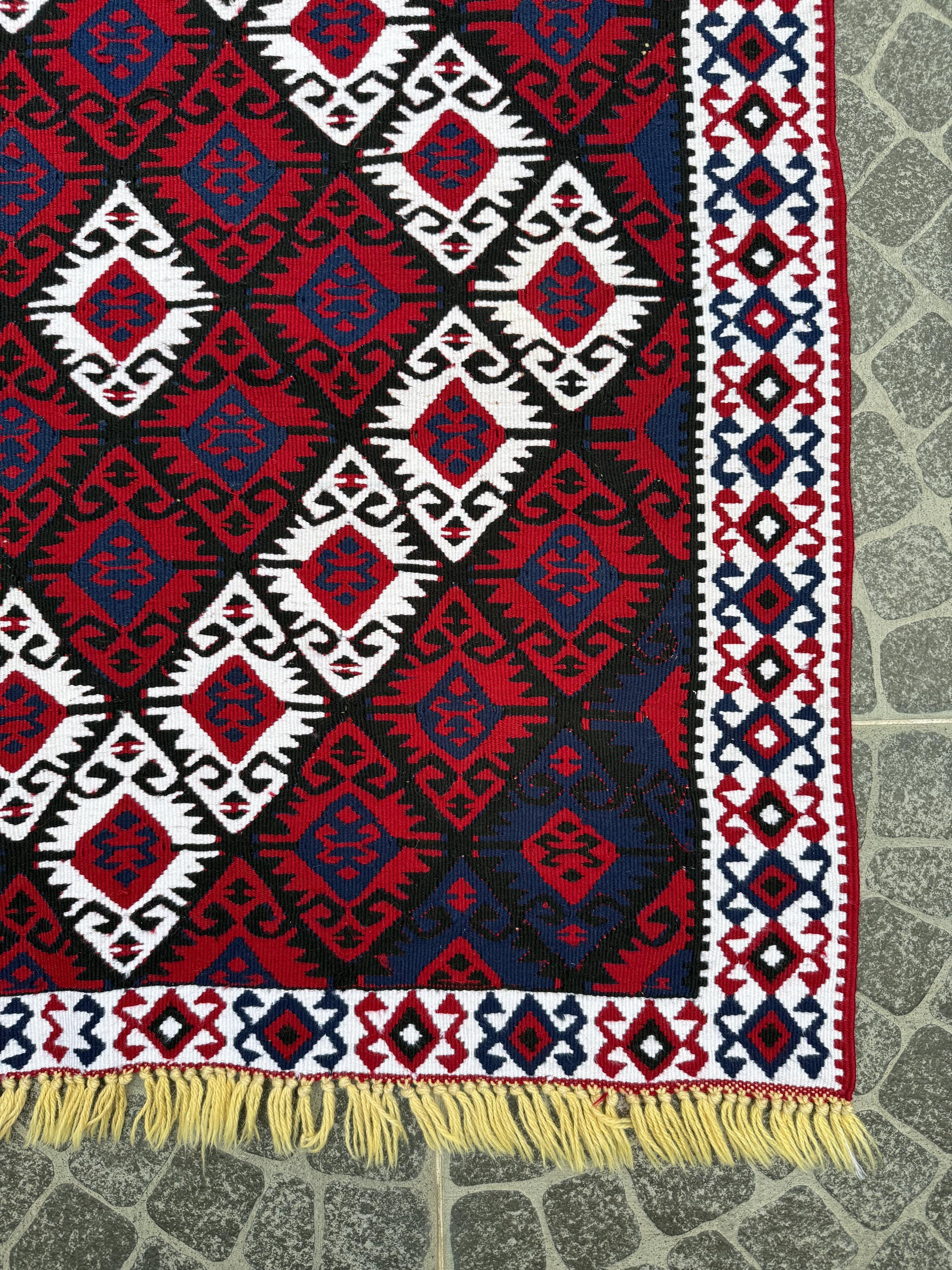 Vintage Turkish Kilim Rug, Handwoven Wool, Boho Decor (3.22x5.97 ft)