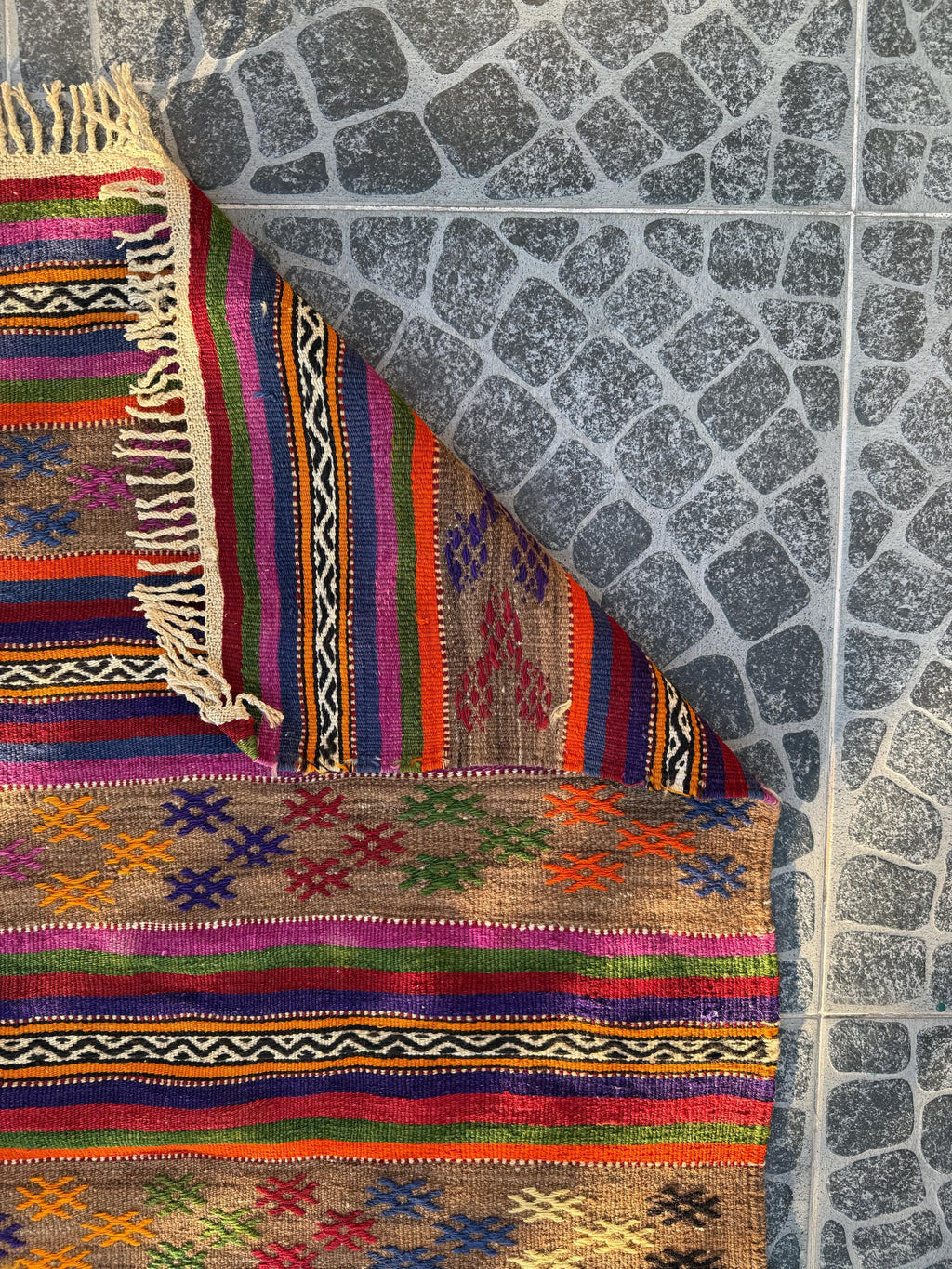 Handwoven Turkish Kilim Rug: Bohemian Geometric Vintage Accent Rug (4x6)