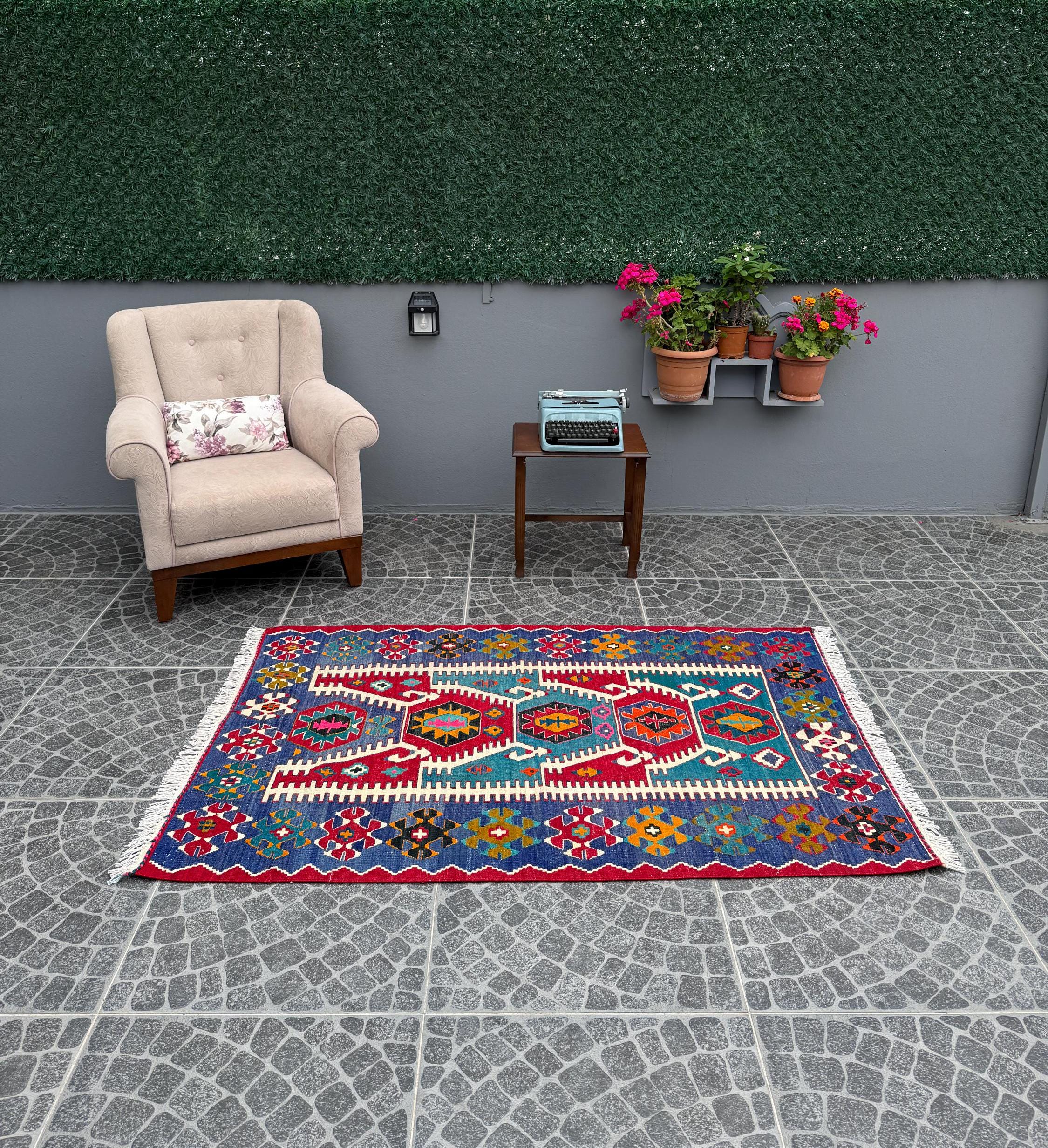 Vintage Turkish Kilim Rug, Scorpion Motif, Bohemian Home Decor (3.64x5.64ft)